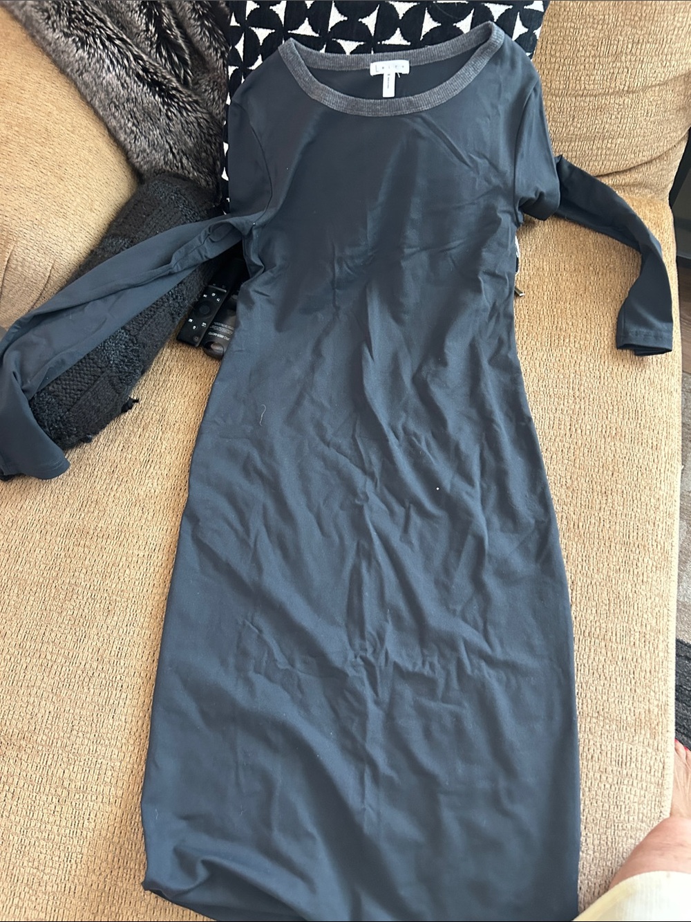 Classic Black Long-Sleeve Stretch Shift Dress by Leith